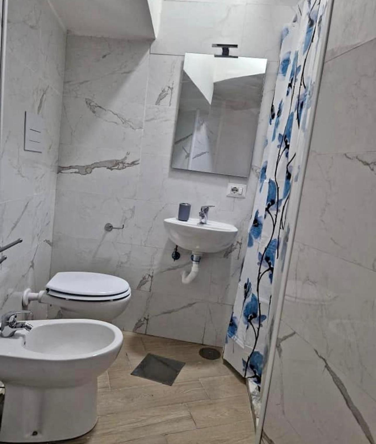 House Small Centro Storico ナポリ エクステリア 写真